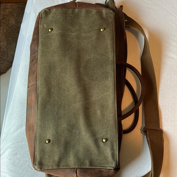 Westminster Kennel Club Olive Green Canvas Weekender Duffle Bag - Picture 5 of 6